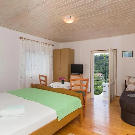 Miskovic - Studio With Balcony And Sea View 아파트